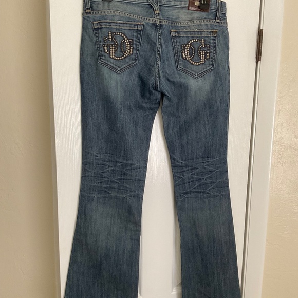 Guess Premium flare women jeans size 29 with studded pockets - Picture 3 of 8